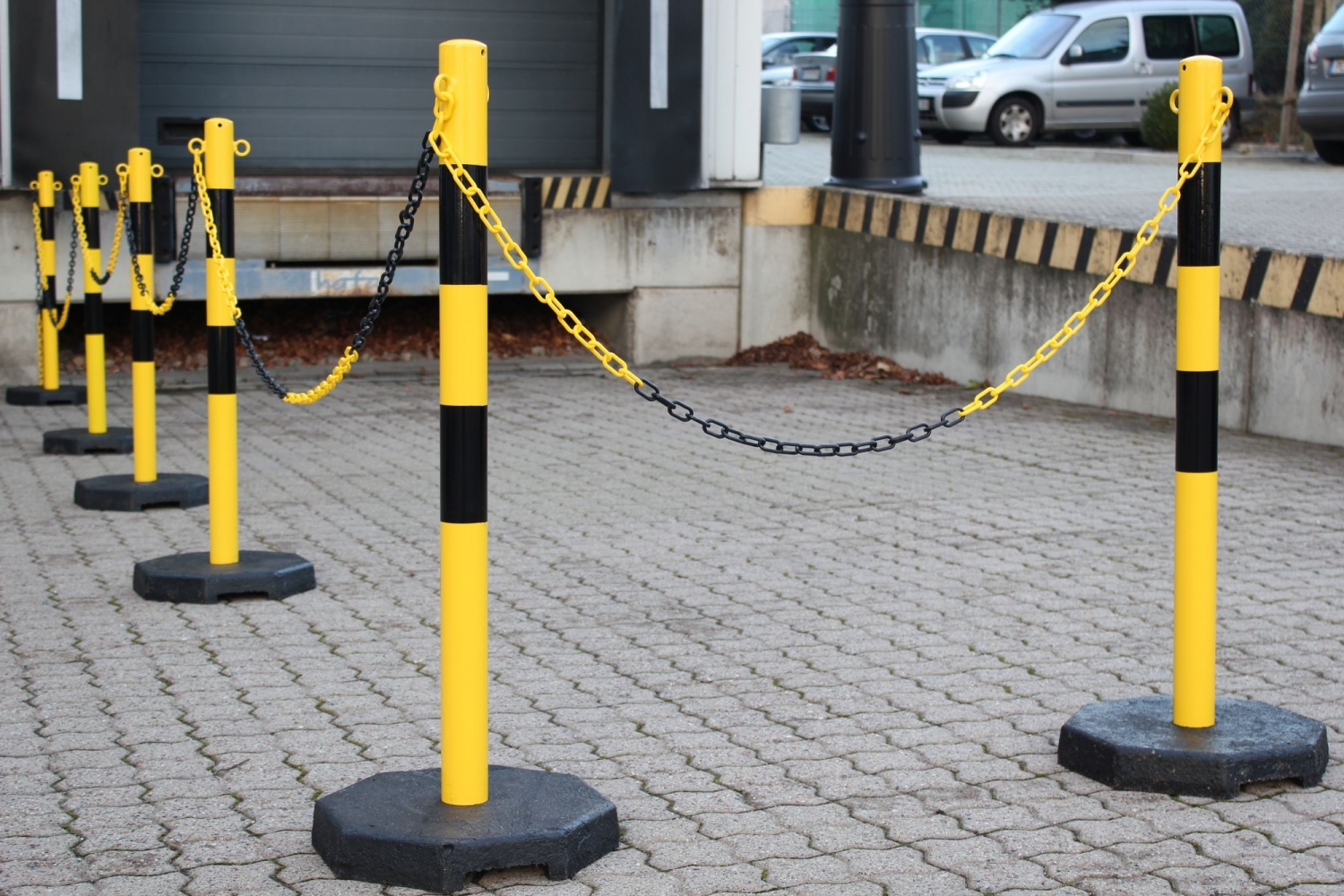 pics/Dancop/Absperrtechnik/kps-gs-crash-stop-kettenpfosten-set-gelb-schwarz-dancop-3.jpg