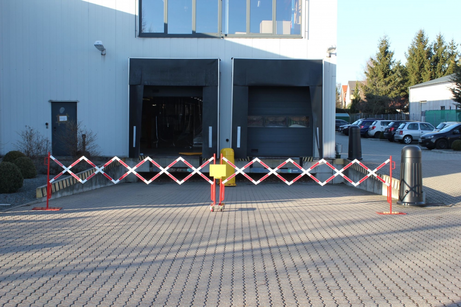 pics/Dancop/crashstop/70-115-crash-stop-dancop-scherengitter-set-rot-weiss-007.jpg