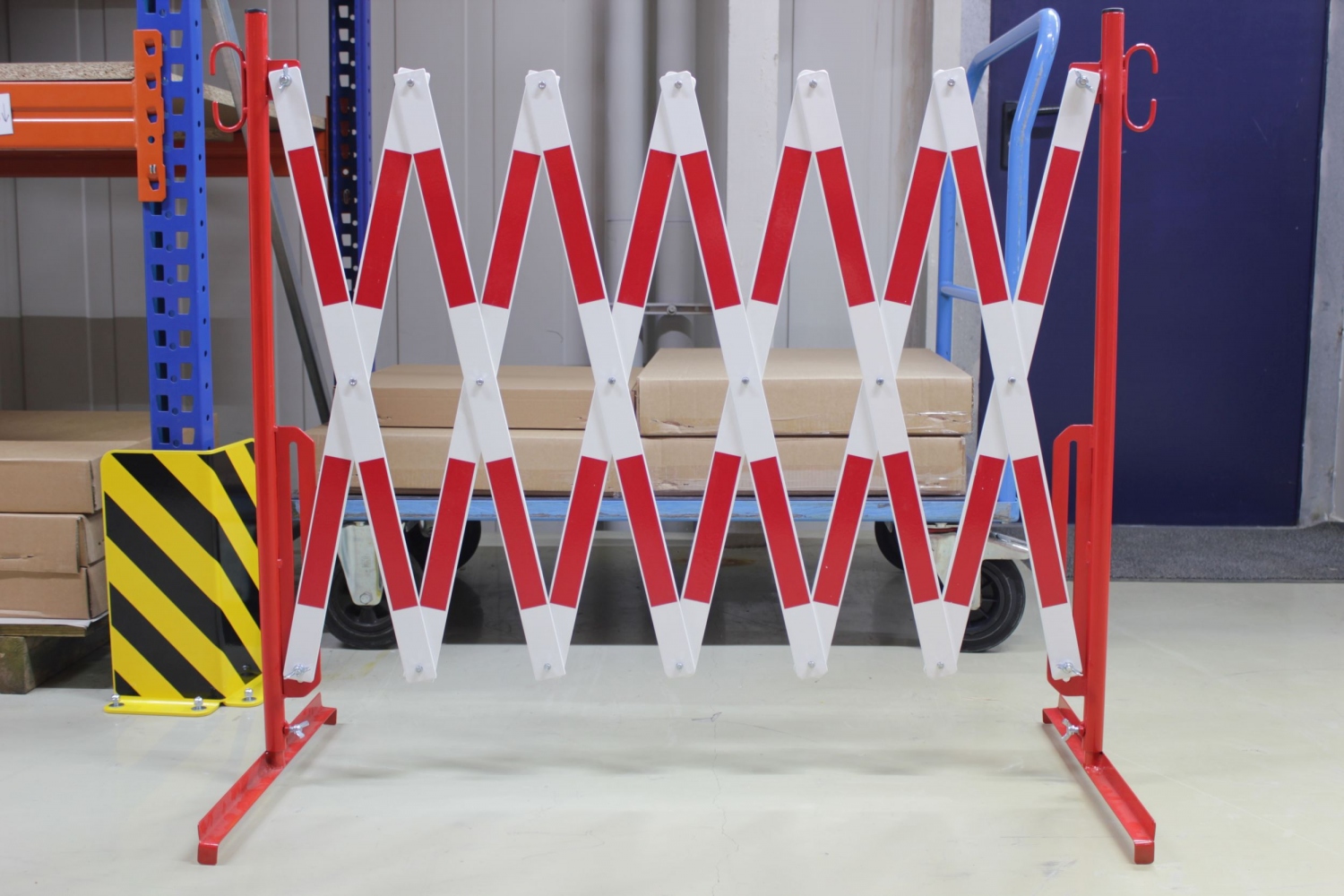 pics/Dancop/crashstop/70-20-crash-stop-dancop-scherengitter-rot-weiss-001.jpg