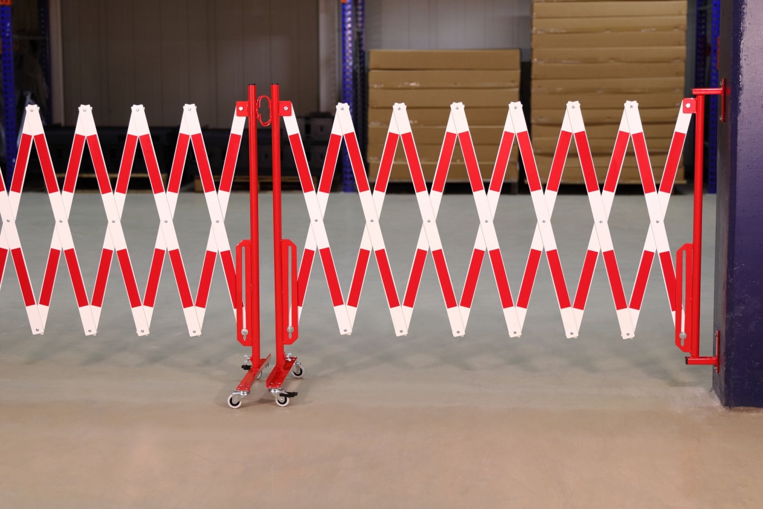 pics/Dancop/crashstop/70-20w-crash-stop-dancop-scherengitter-rot-weiss-004.jpg