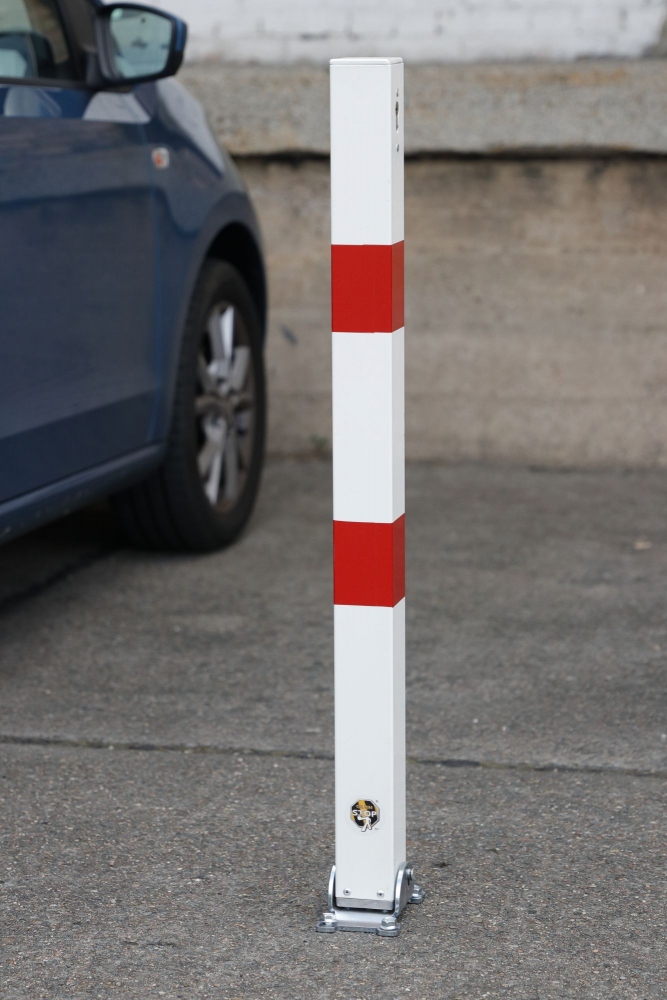 pics/Dancop/crashstop/parking-buegel-pfosten/90-30-crash-stop-klappbare-sperrpfosten-dancop-1.jpg