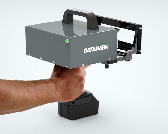 pics/Datamark/mp-150-mobile/datamark-mp-150-portable-pin-marking-machine-vin-code-2.jpg