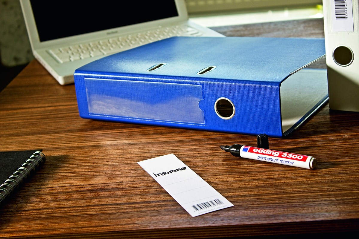 pics/Edding/edding-3300-refillable-permanent-marker-use7.jpg