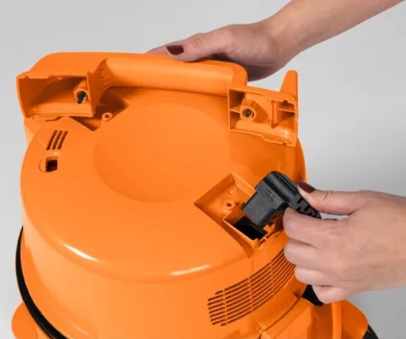 pics/Hitachi/staubsauger/hitachi-cv-400-pro-industrie-sauger-880w-orange-2.jpg