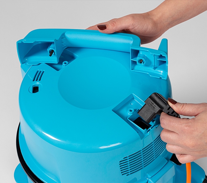 pics/Hitachi/staubsauger/hitachi-cv400-pro-blue-4.jpg