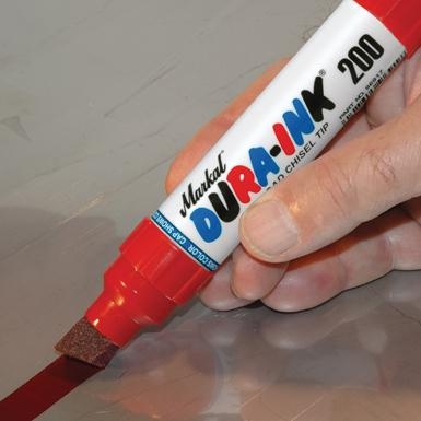 pics/Markal/Dura-ink/200/markal-dura-ink-200-permanentmarker-anwendung-rot.jpg