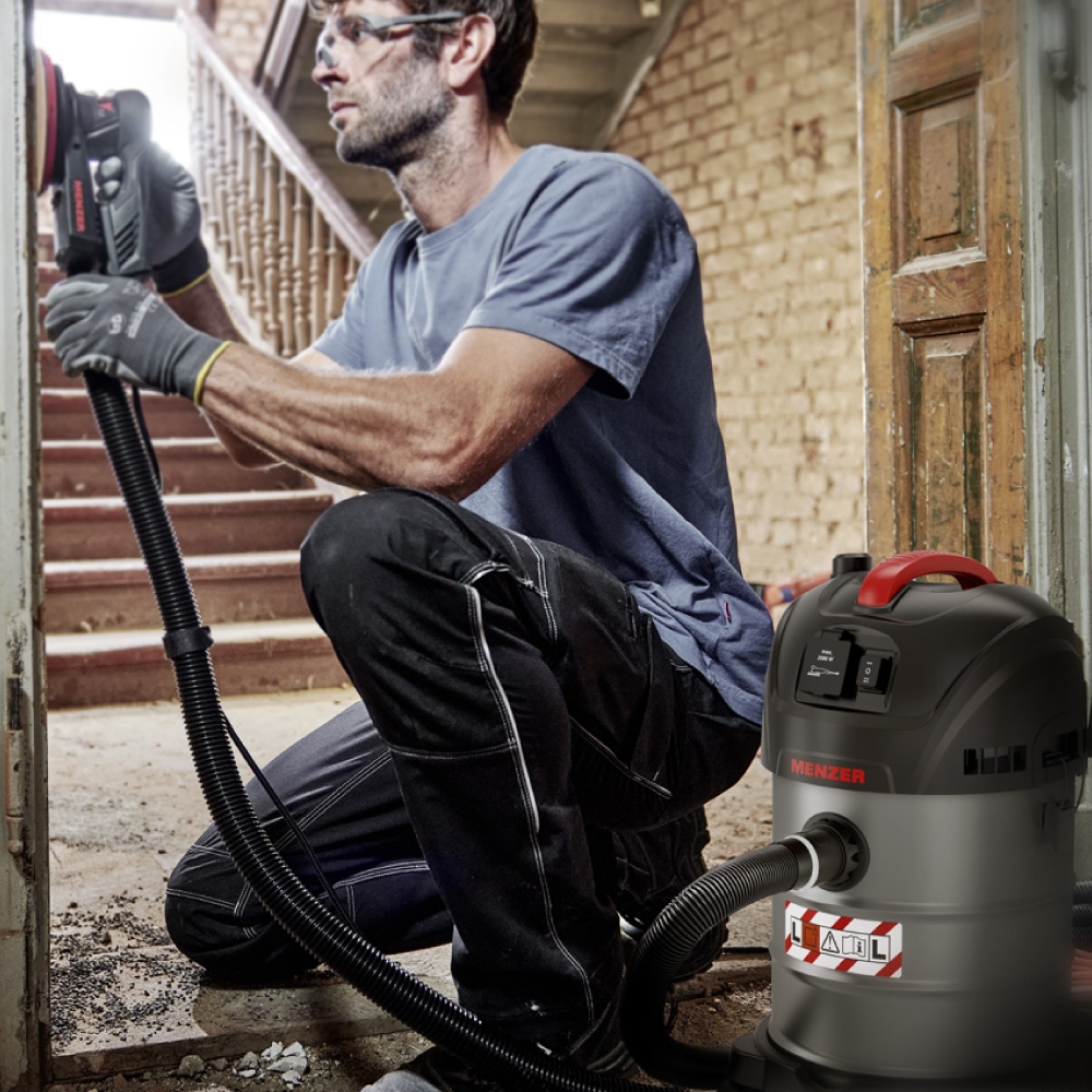 pics/Menzer/Sicherheitssauger/wet-and-dry-industrial-vacuum-cleaner-class-l-1400w-20l-menzer-vcl320-01.jpg