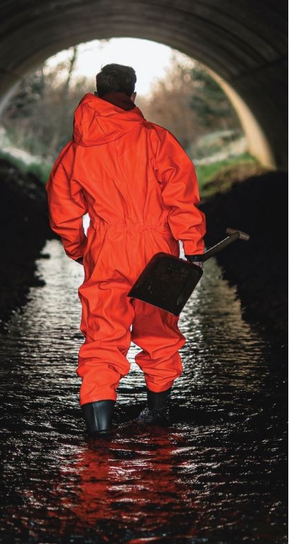 pics/Ocean/one-protection-coverall/ocean-regenoverall-orange2.jpg