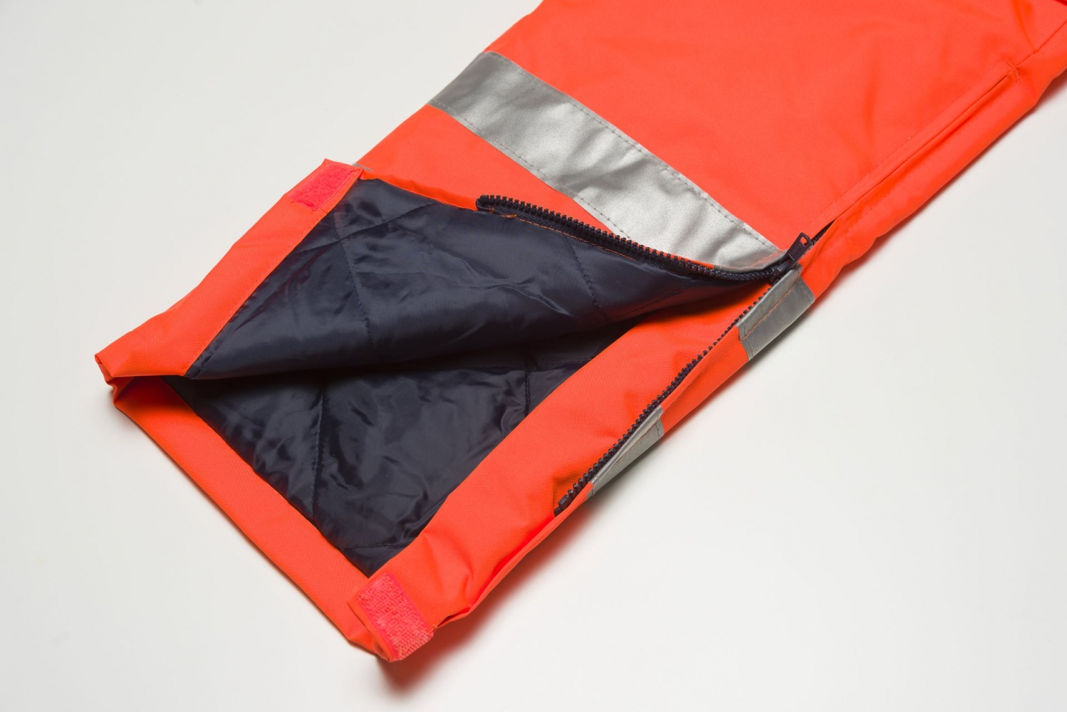 pics/Planam/2063/planam-warnschutz-winterlatzhose-uni-detail2.jpg