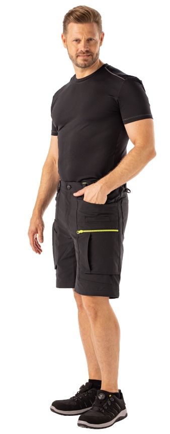 pics/Planam/6730/planam-6730-recoline-herren-shorts-schwarz-xs–6xl-model-picture.jpg
