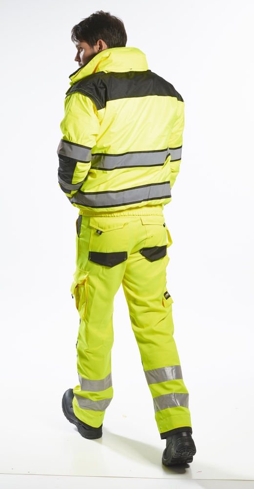 pics/Portwest/Jacken/portwest-c466-4-in-1-high-visibility-pilot-jacket-yellow-model2.jpg
