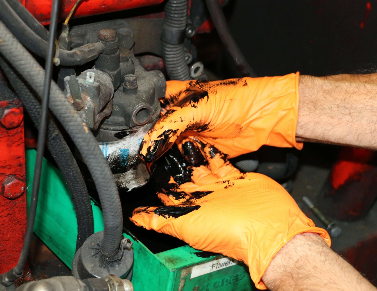 pics/grippaz/grippaz-orange-box-of-50-nitrile-protection-gloves-powder-free-use.jpg